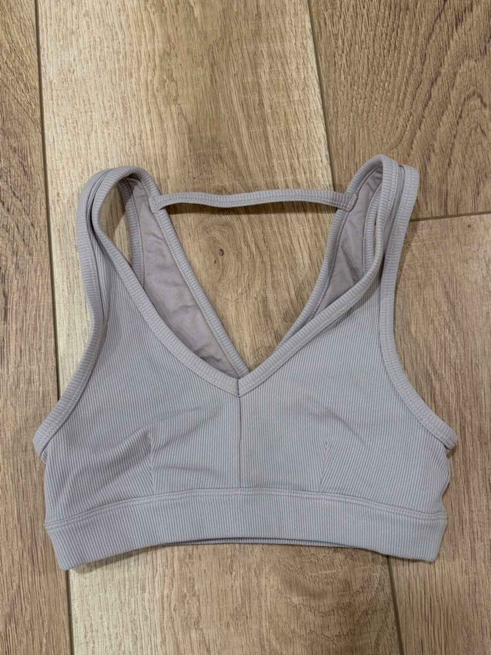 ALO Yoga Ribbed V-Neck Sports Bralette in Light Taupeish pink